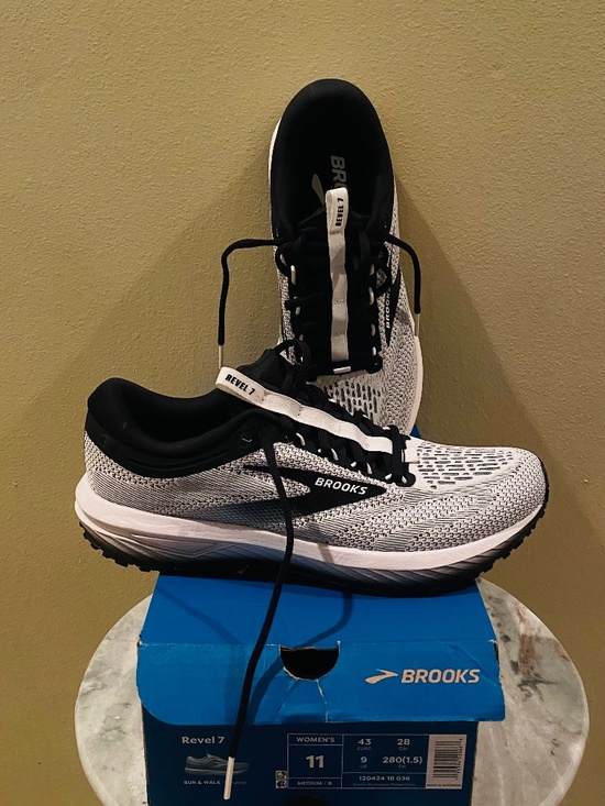 Brooks Shoes - Brooks Revel 7 Shoes Size 11 Womens 120424-1B-036